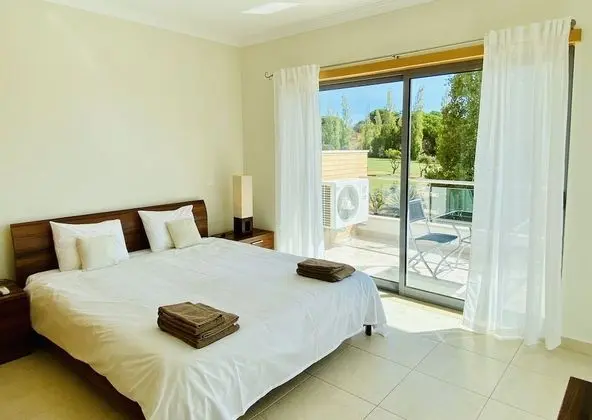 Ev, 2 Yatak Odası, Havuz Kullanımı, Bahçe Manzaralı