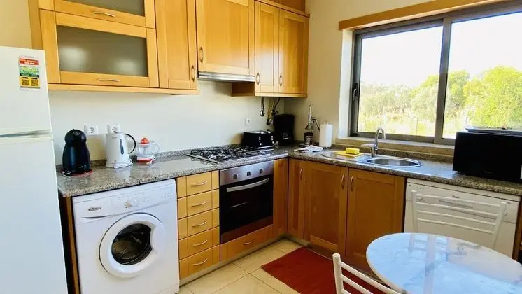 Ev, 2 Yatak Odası, Havuz Kullanımı, Bahçe Manzaralı