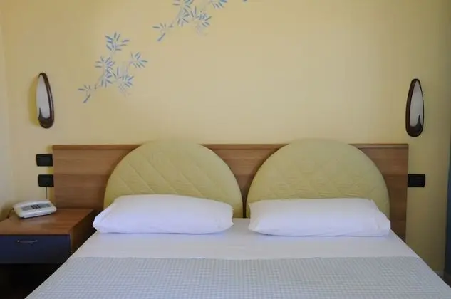 Economy Tek Büyük veya İki Ayrı Yataklı Oda