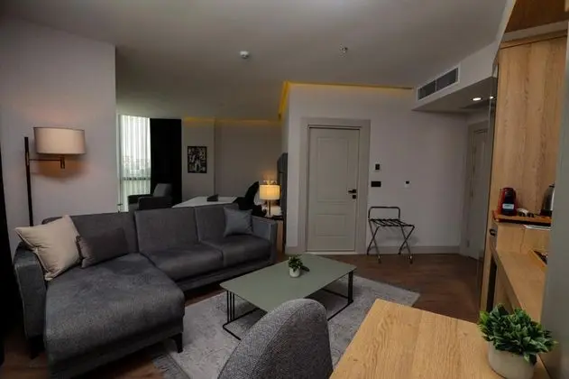 Triple, Şehir Manzaralı, Küvetli