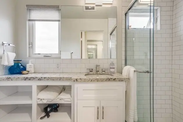 Ev, Birden Çok Yatak, Koy Manzaralı (BRAND NEW - Bay View Beach House - Ho)