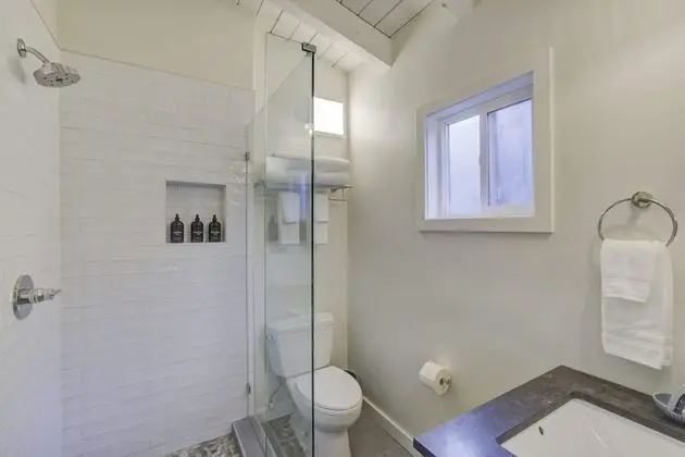 Luxury Stüdyo, 1 En Büyük (King) Boy Yatak (Unit 4)