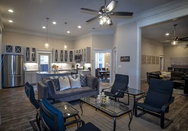 Ev (5 Bedrooms)