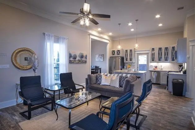 Ev (5 Bedrooms)