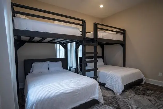 Ev (5 Bedrooms)