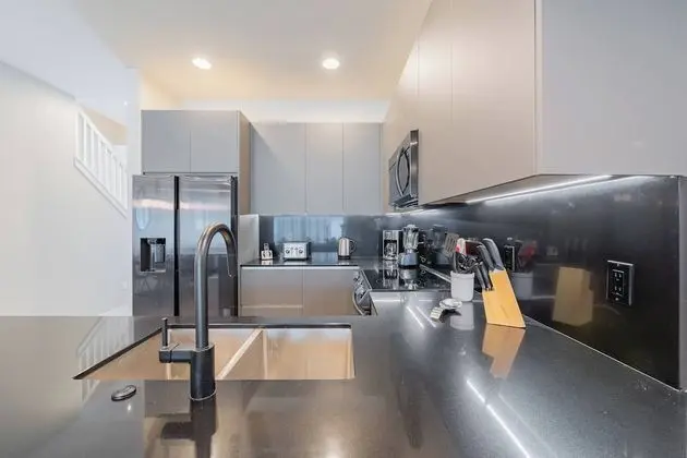 Ev (3 Bedrooms)