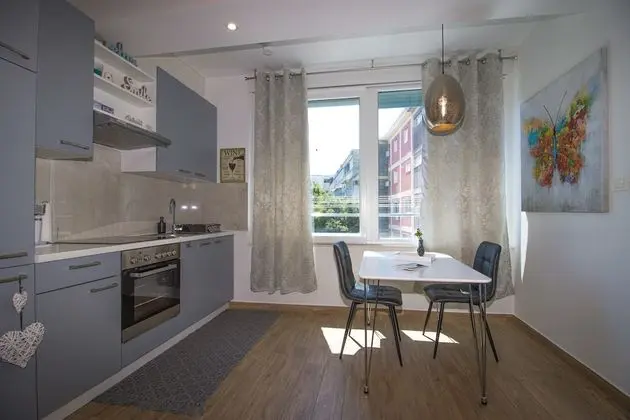 Premium Apart Daire, Avlu Manzaralı