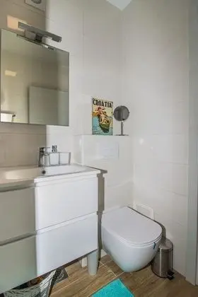 Premium Apart Daire, Avlu Manzaralı