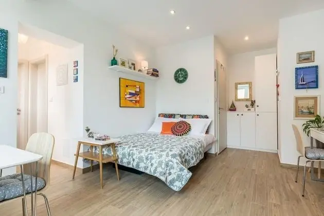 Premium Apart Daire, Avlu Manzaralı