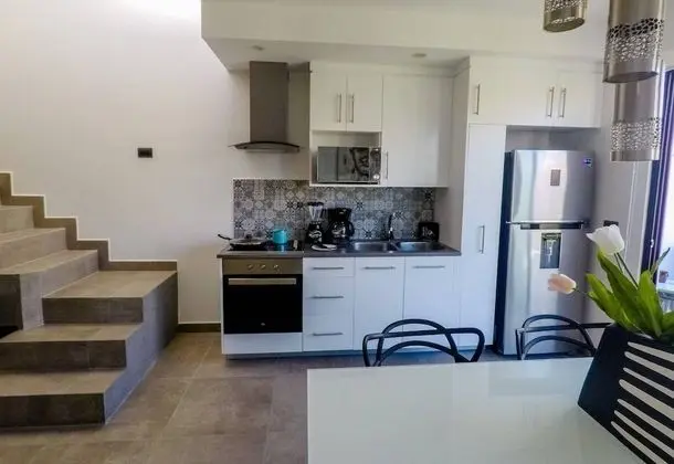 Daire, 2 Yatak Odası, Balkon