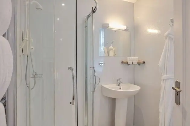 Comfort Tek Büyük Yataklı Oda, 1 En Büyük (King) Boy Yatak, Sigara İçilmez, Özel Banyo