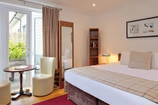 Superior Tek Büyük Yataklı Oda, 1 En Büyük (King) Boy Yatak, Veranda, Bahçe Manzaralı