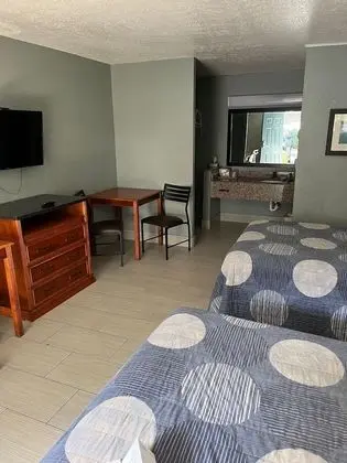 Standard Room, 2 Double Beds, Smoking
