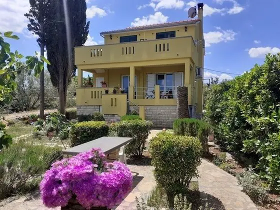 Stüdyo (Brane - charming and close to the sea)