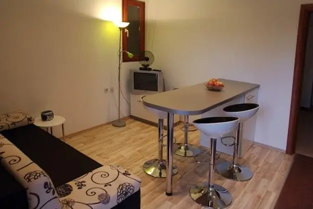Apart Daire (Brane - free parking - A2 Aleksandar()