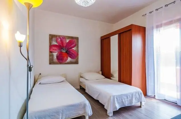Apart Daire (Brane - free parking - A3 Frane(4+2))