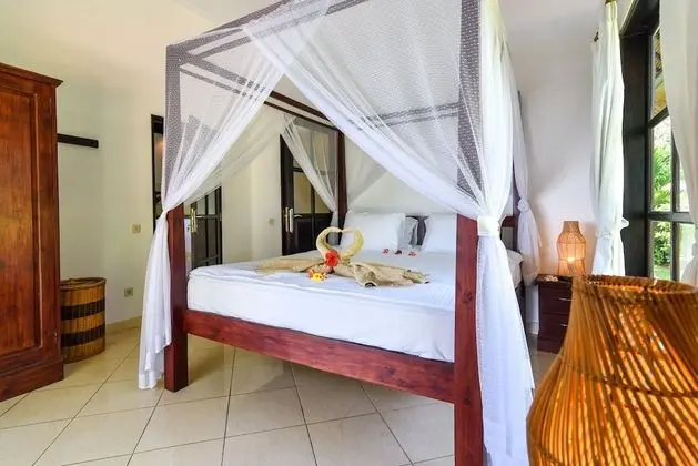 Family Villa, 4 Yatak Odası, Kişiye Özel Havuzlu, Deniz Manzaralı