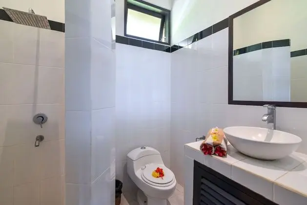 Family Villa, 4 Yatak Odası, Kişiye Özel Havuzlu, Deniz Manzaralı