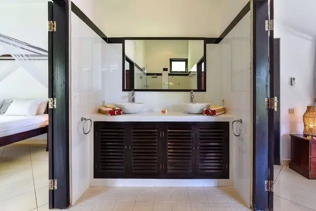 Family Villa, 4 Yatak Odası, Kişiye Özel Havuzlu, Deniz Manzaralı