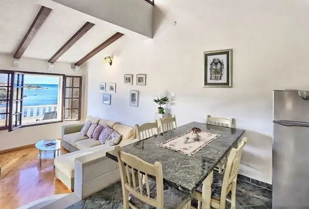 Apart Daire (Branka - 30 m from beach - A1 zeleni()