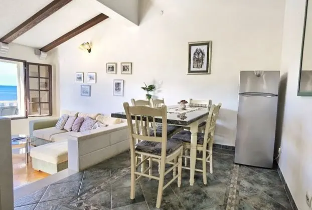 Apart Daire (Branka - 30 m from beach - A1 zeleni()