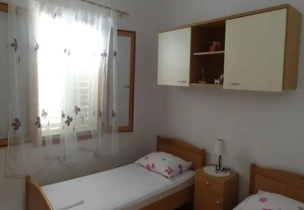 Apart Daire (Branka - 30 m from beach - A2 žuti(4)