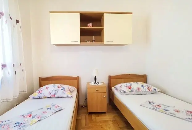 Apart Daire (Branka - 30 m from beach - A2 žuti(4)