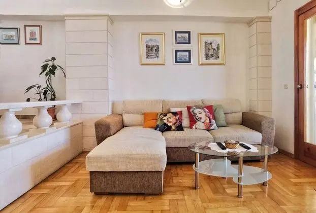 Apart Daire (Branka - 30 m from beach - A2 žuti(4)