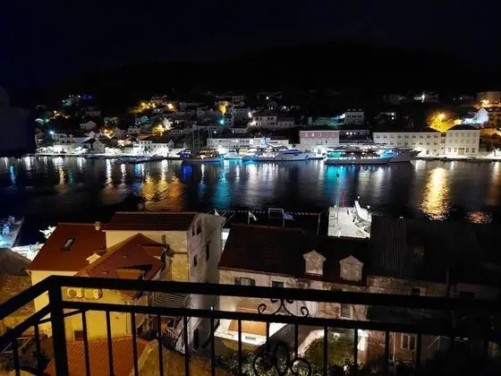 Apart Daire (Branka - nice apartment with stunning)