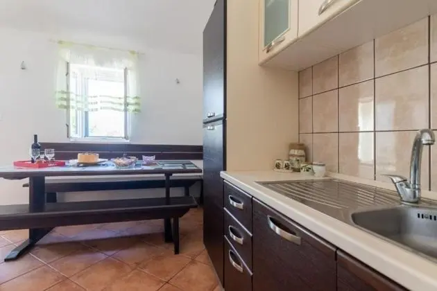 Ev (Branko - large terrace - H(2))