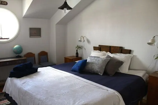 Tek Büyük Yataklı Oda, Ortak Banyo