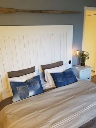 Tek Büyük Yataklı Oda, Ortak Banyo, Deniz Manzaralı (Balcony)