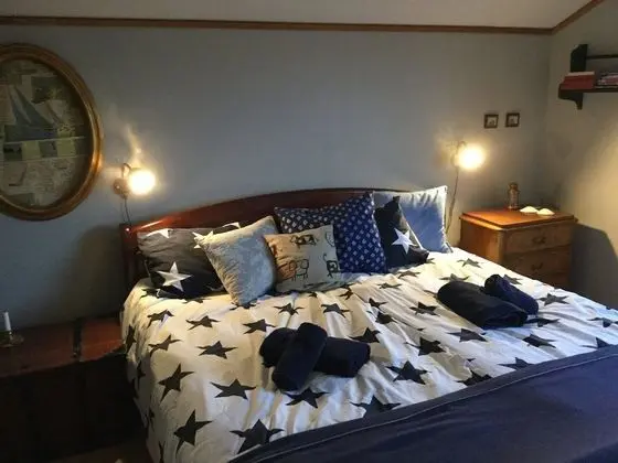 Tek Büyük Yataklı Oda, Ortak Banyo, Deniz Manzaralı (Balcony)