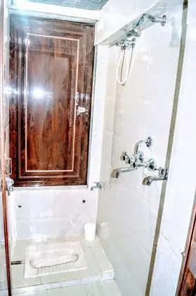 Deluxe Tek Büyük Yataklı Oda, 1 Çift Kişilik Yatak, Engellilere Uygun, Şehir Manzaralı