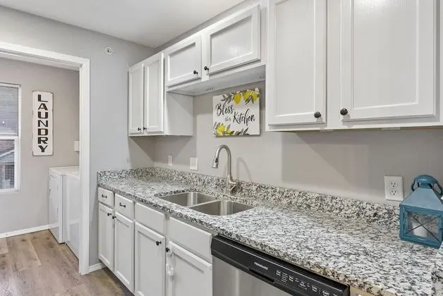 Daire, Birden Çok Yatak, Balkon, Şehir Manzaralı