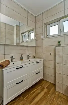 Ev (Brapa - open swimming pool - H(4+2))