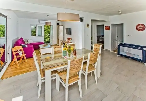 Ev (Brapa - open swimming pool - H(4+2))