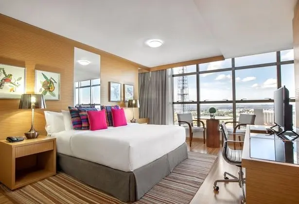 Çatı Katı Süiti (Penthouse) (Suite)