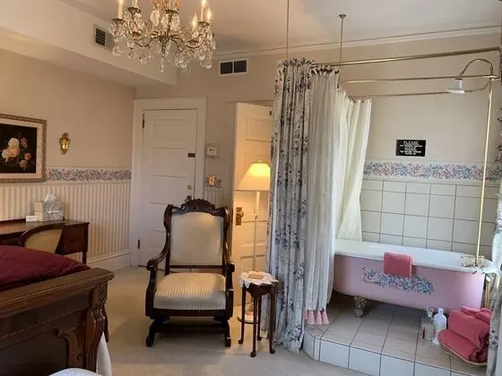 Business Oda, 1 Büyük (Queen) Boy Yatak, Sigara İçilmez (Bathtub/Shower)