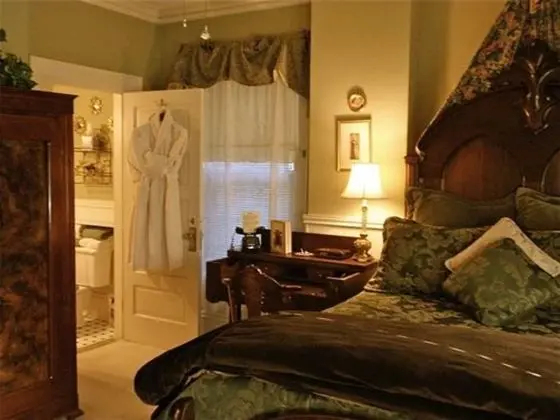 Business Oda, 1 Büyük (Queen) Boy Yatak, Sigara İçilmez, Özel Banyo
