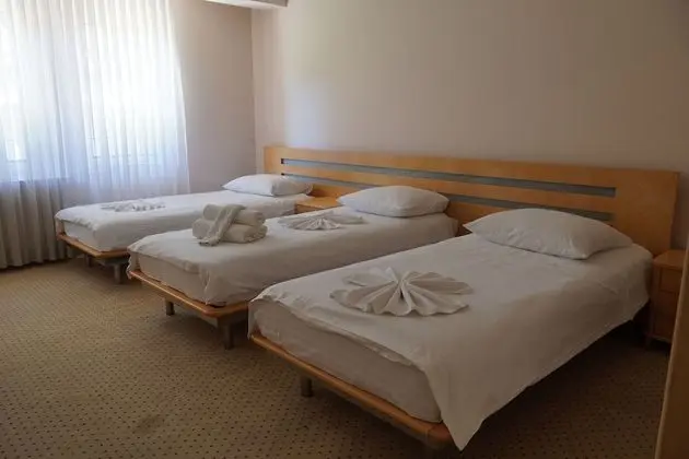 Deluxe Üç Kişilik Oda