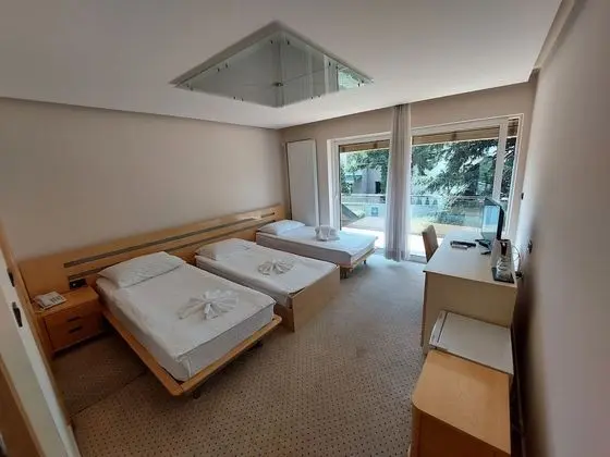 Deluxe Üç Kişilik Oda