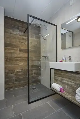 Standard Tek Büyük veya İki Ayrı Yataklı Oda, Balkon