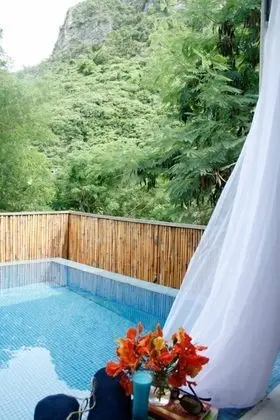 Jacuzzi Villa