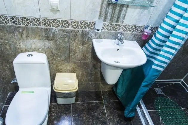 Basic Tek Büyük Yataklı Oda