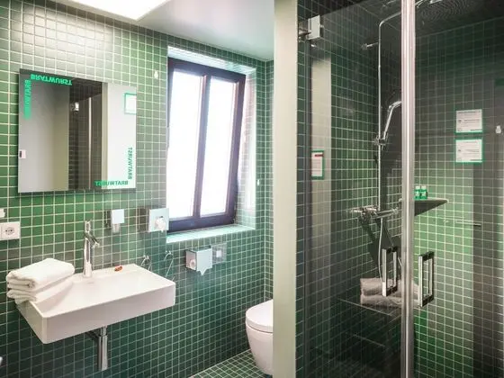 Comfort Tek Büyük Yataklı Oda (2)