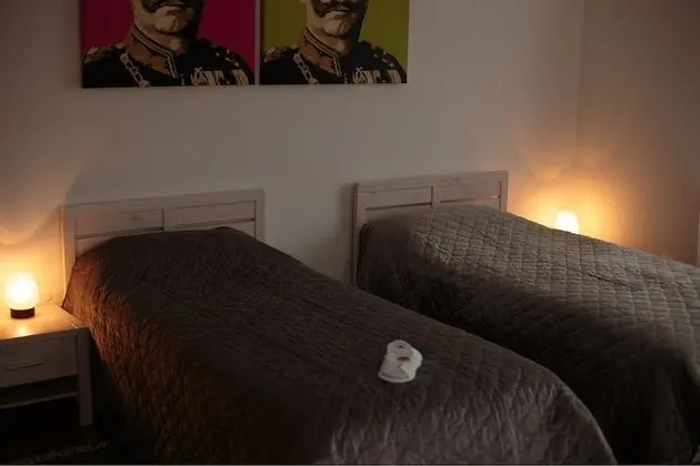 Basic Tek Büyük Yataklı Oda, Ortak Banyo