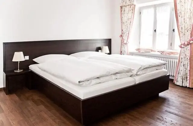 Büyük Yataklı Tek Kişilik Oda, Sigara İçilmez