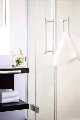 Büyük Yataklı Tek Kişilik Oda, Sigara İçilmez