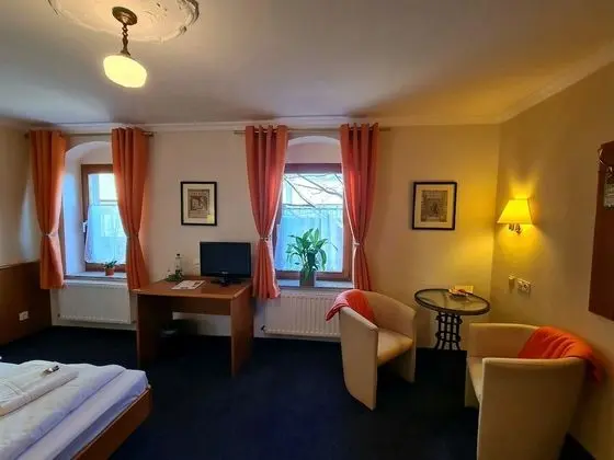 Tek Büyük Yataklı Oda